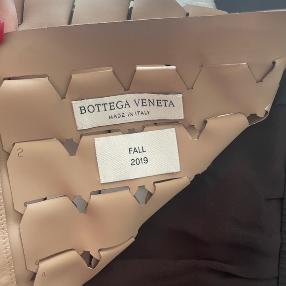 SOLD Bottega Veneta Vernis Satine Skirt - Picture 5 of 16